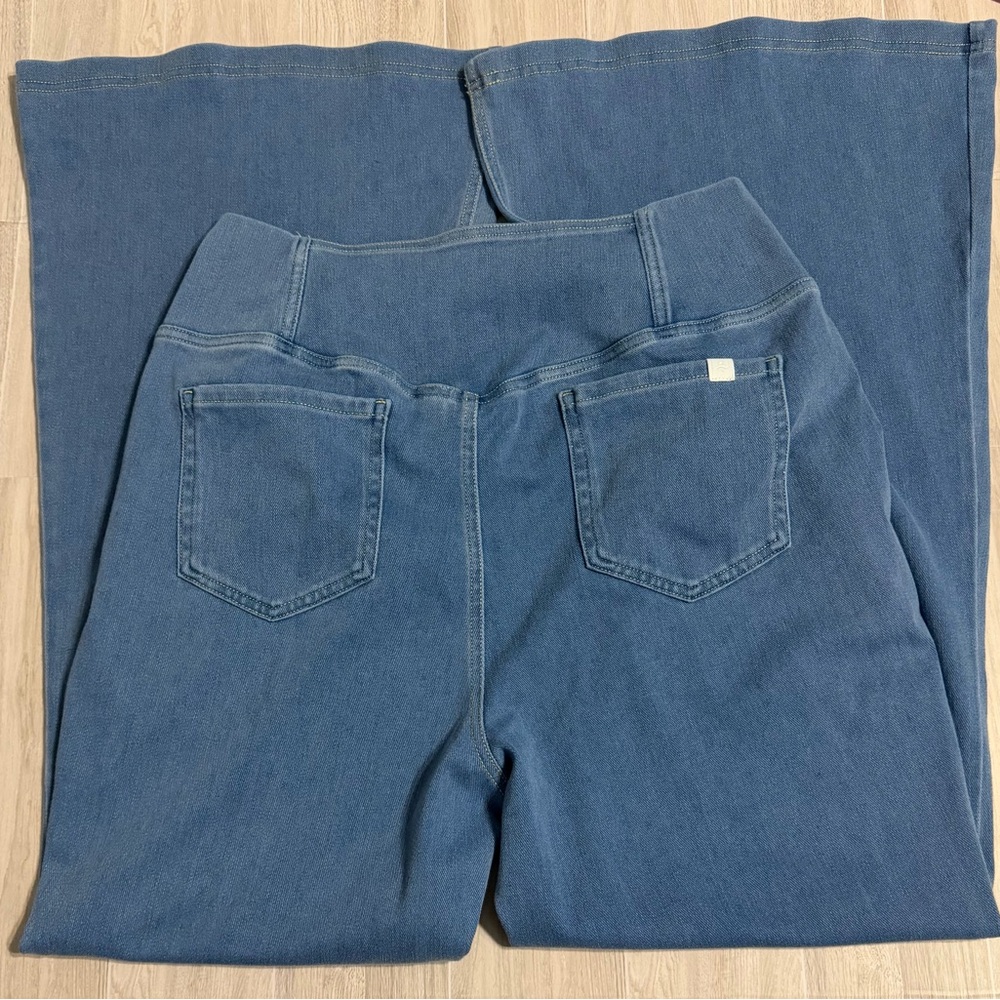 HALARA Women's Soft Blue Jeggings - Picture 2 of 7